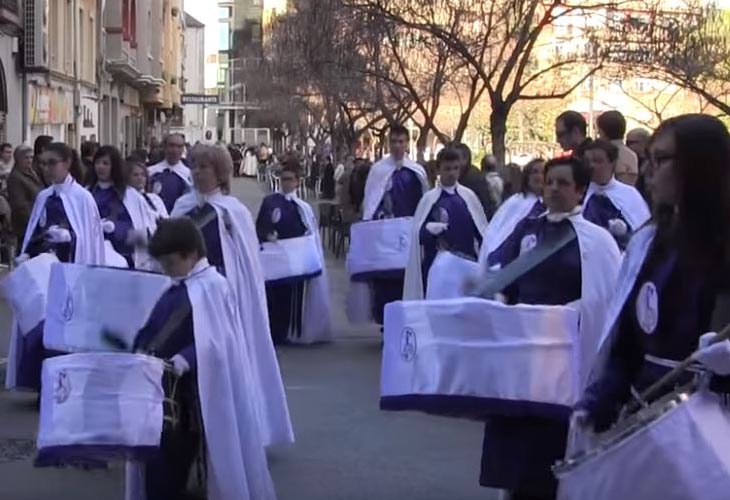 Fervor y esparcimiento en la Semana Santa de Belchite